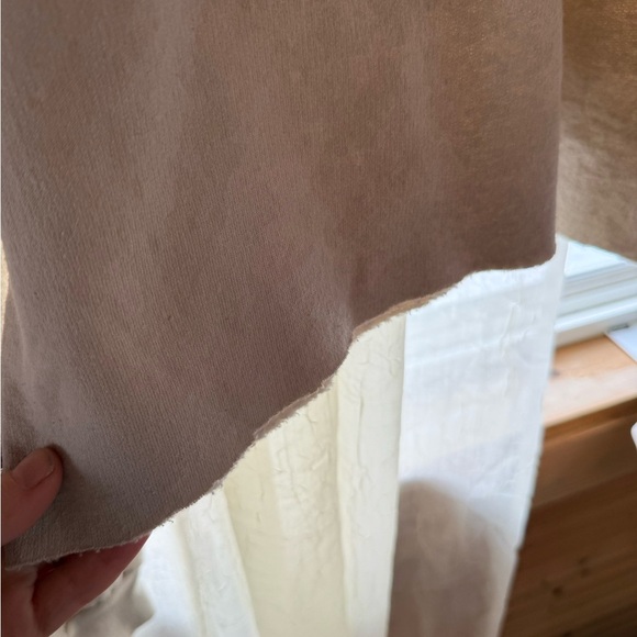 Hanes Beige Cropped Top with Leaf Accents - Picture 5 of 6